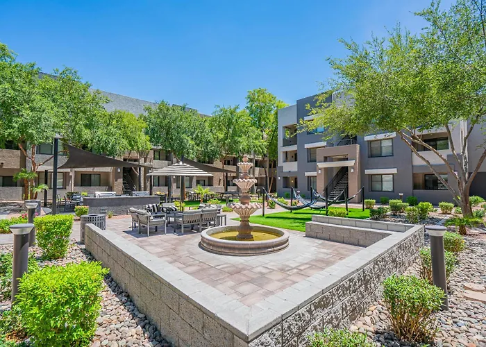 Trendy 1bd Walk To Westgate Pool Gym Wd *