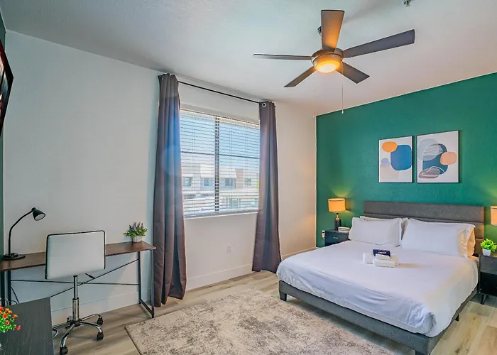 Apartment Trendy 1bd Walk To Westgate Pool Gym Wd Glendale