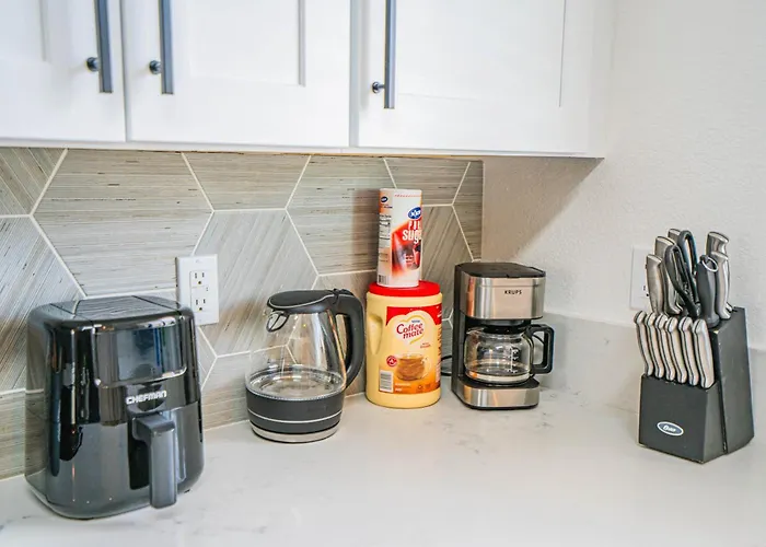 Apartment Trendy 1bd Walk To Westgate Pool Gym Wd *