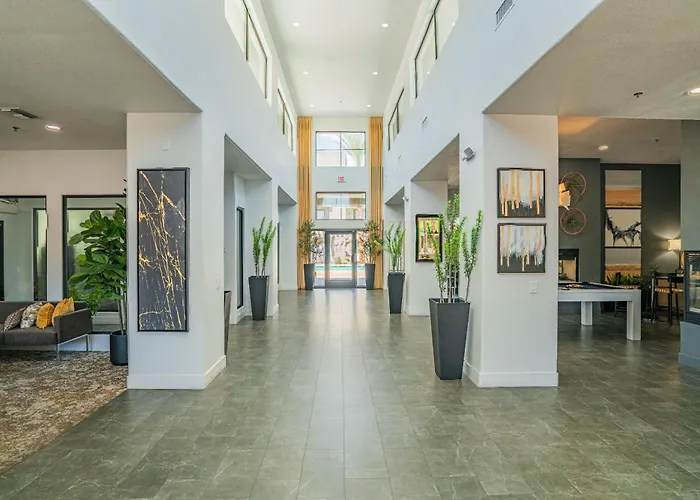 Trendy 1bd Walk To Westgate Pool Gym Wd Apartment Glendale
