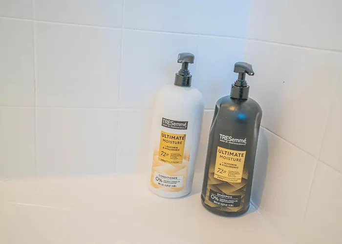 Trendy 1bd Walk To Westgate Pool Gym Wd Glendale
